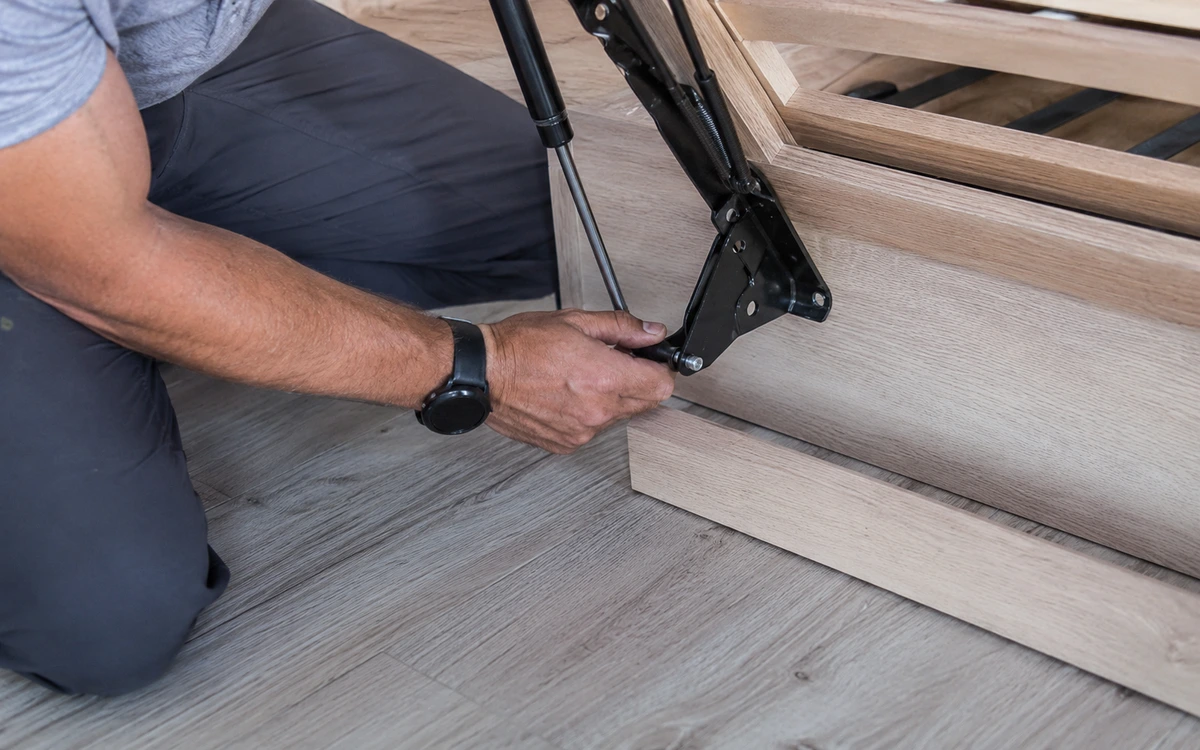 Murphy bed repair contractor